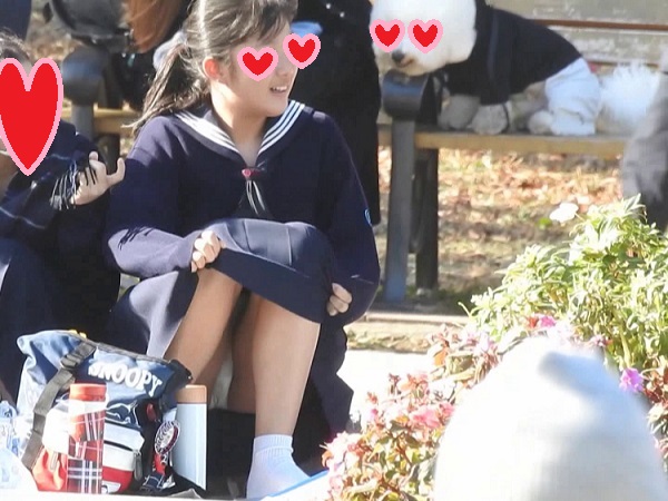 ありえへん！！集団の中でＳＳＳ級美少女を発見！！（ＦＨＤ）純白パンチラのＣちゃん！！大変です！！パンツが見えてますよ特別編２８