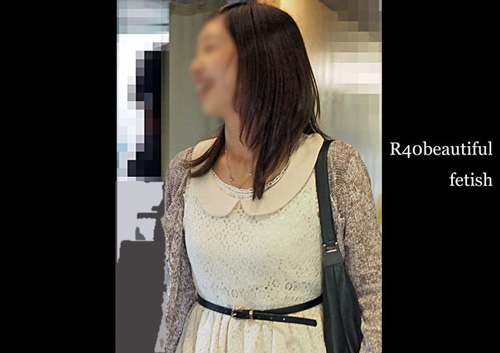 R40 ビューティフルフェチ vol 24 クロッチの張り付きが美し過ぎる生動画！　初の日本海溝到達に感動の涙！